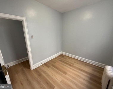 2423 E Allegheny Ave - Photo Thumbnail 9