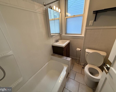 2423 E Allegheny Ave - Photo Thumbnail 7