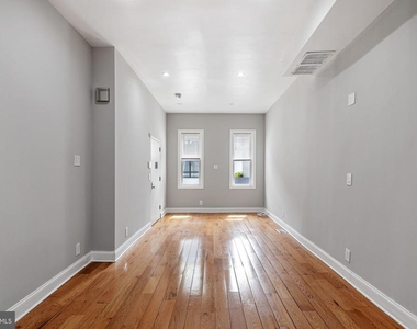 1940 N Marshall Street - Photo Thumbnail 2