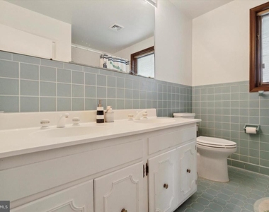 1530 Briar Hill Road - Photo Thumbnail 20