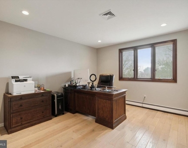 1530 Briar Hill Road - Photo Thumbnail 19
