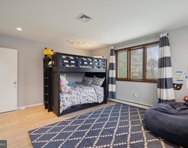 1530 Briar Hill Road - Photo Thumbnail 21