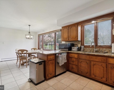 1530 Briar Hill Road - Photo Thumbnail 11