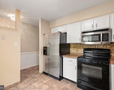 192 Valley Stream Lane - Photo Thumbnail 5