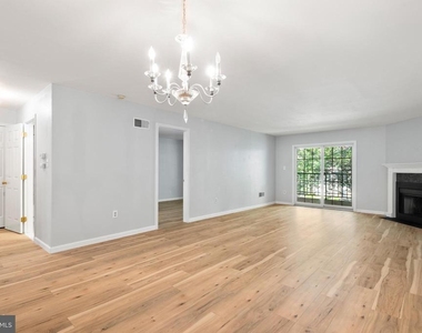 192 Valley Stream Lane - Photo Thumbnail 7