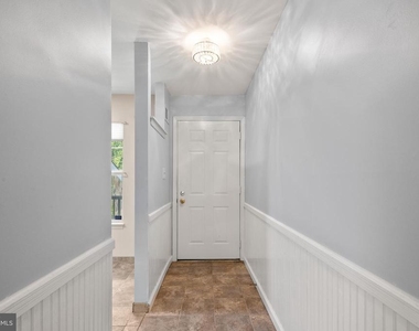 192 Valley Stream Lane - Photo Thumbnail 11