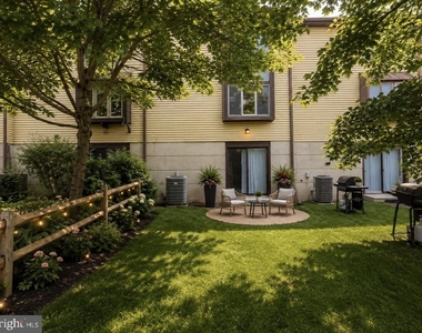 3230 Durham Place - Photo Thumbnail 7