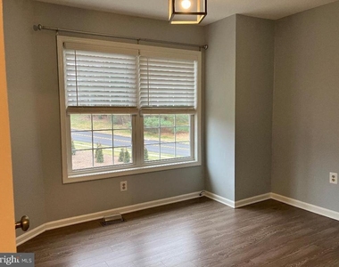 7 Parkview Circle - Photo Thumbnail 12
