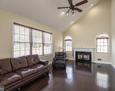 29 Vocisano Court - Photo Thumbnail 16