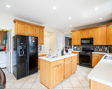 29 Vocisano Court - Photo Thumbnail 13