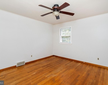 4 Pierson Place - Photo Thumbnail 10
