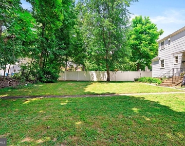 4 Pierson Place - Photo Thumbnail 15