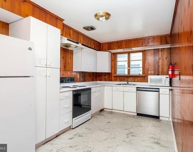 4 Pierson Place - Photo Thumbnail 5