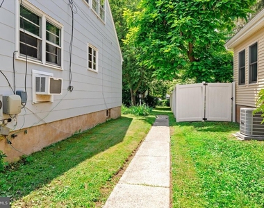 4 Pierson Place - Photo Thumbnail 18
