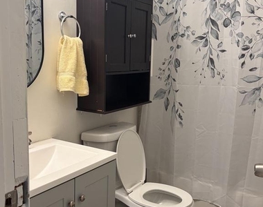 102 New Jersey Avenue - Photo Thumbnail 6
