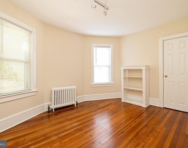 3 Lee Avenue - Photo Thumbnail 8
