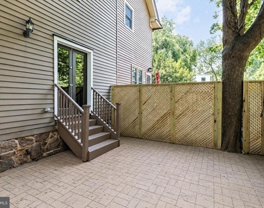 3 Lee Avenue - Photo Thumbnail 36