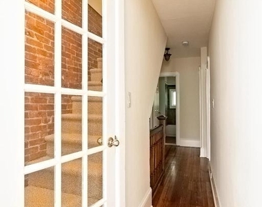 3 Lee Avenue - Photo Thumbnail 32