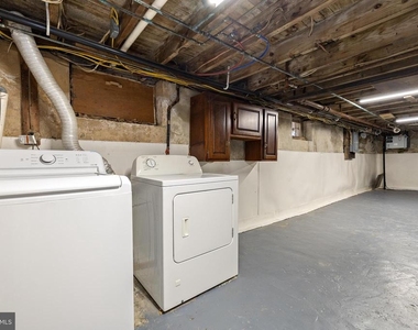 3 Lee Avenue - Photo Thumbnail 16