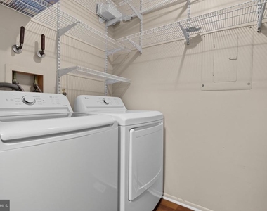 1301 Woodhollow Drive - Photo Thumbnail 15