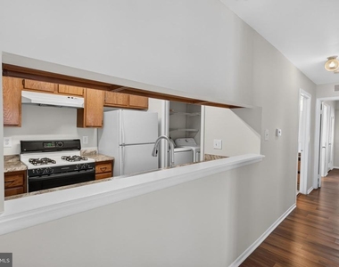 1301 Woodhollow Drive - Photo Thumbnail 14