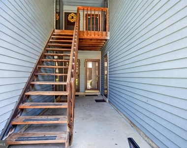 1301 Woodhollow Drive - Photo Thumbnail 6
