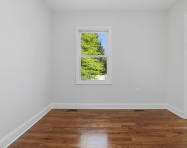 5633 Jamestown Road - Photo Thumbnail 15