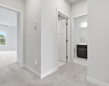 5714 Richmanor Terrace - Photo Thumbnail 24