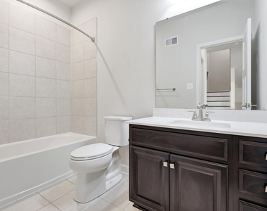 5714 Richmanor Terrace - Photo Thumbnail 25