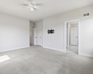 5714 Richmanor Terrace - Photo Thumbnail 29