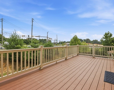 5714 Richmanor Terrace - Photo Thumbnail 16