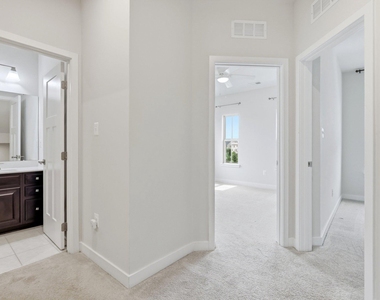 5714 Richmanor Terrace - Photo Thumbnail 19
