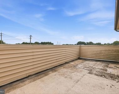 5714 Richmanor Terrace - Photo Thumbnail 40