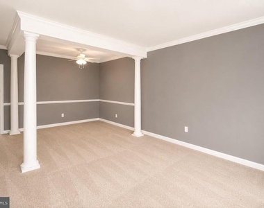 2218 Mears Lane - Photo Thumbnail 8
