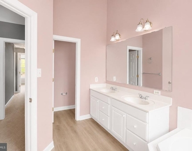 2218 Mears Lane - Photo Thumbnail 14