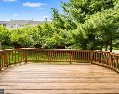 2218 Mears Lane - Photo Thumbnail 22