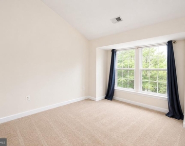 2218 Mears Lane - Photo Thumbnail 17