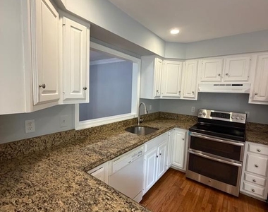 1106 Arcola Avenue - Photo Thumbnail 18