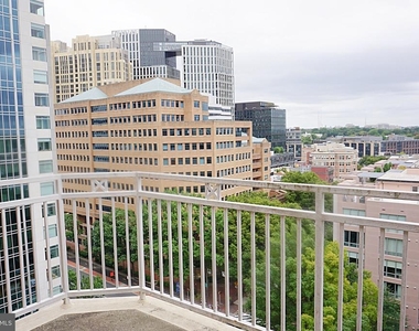 7500 Woodmont Avenue - Photo Thumbnail 14
