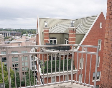 7500 Woodmont Avenue - Photo Thumbnail 13