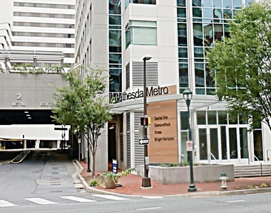 7500 Woodmont Avenue - Photo Thumbnail 16