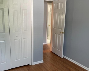 13928 Mustang Hill Lane - Photo Thumbnail 18