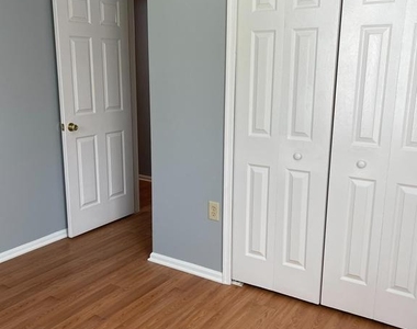 13928 Mustang Hill Lane - Photo Thumbnail 20