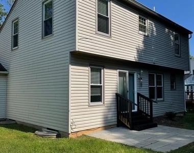 13928 Mustang Hill Lane - Photo Thumbnail 28