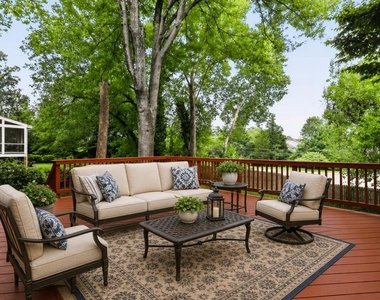 9901 Belhaven Road - Photo Thumbnail 3