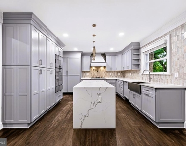 9901 Belhaven Road - Photo Thumbnail 11