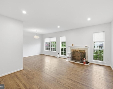 1603 Ingram Terrace - Photo Thumbnail 7
