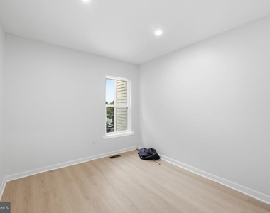 1603 Ingram Terrace - Photo Thumbnail 16