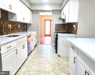 14415 Stepping Stone Way - Photo Thumbnail 2