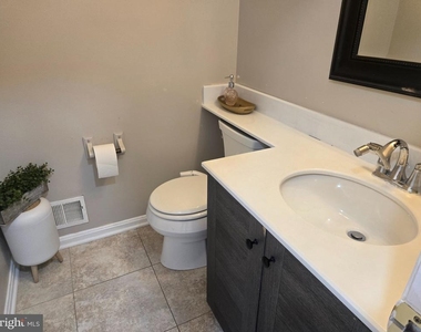14415 Stepping Stone Way - Photo Thumbnail 9